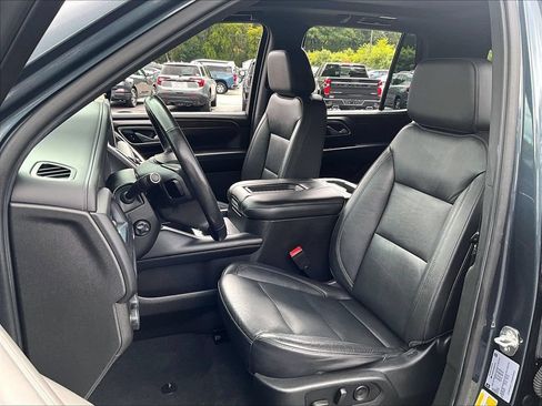 Used 2021 Chevrolet Tahoe Z71 w/ Z71 Signature Package AWD/4WD image 10