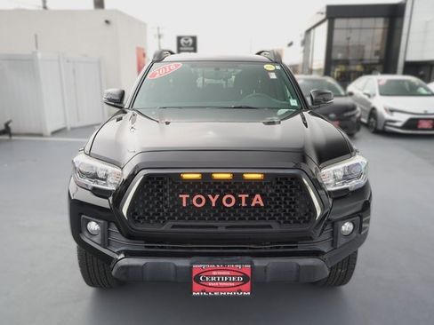 Certified 2016 Toyota Tacoma TRD Off-Road image 8