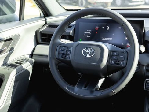 Used 2026 Toyota RAV4 SE AWD/4WD image 28