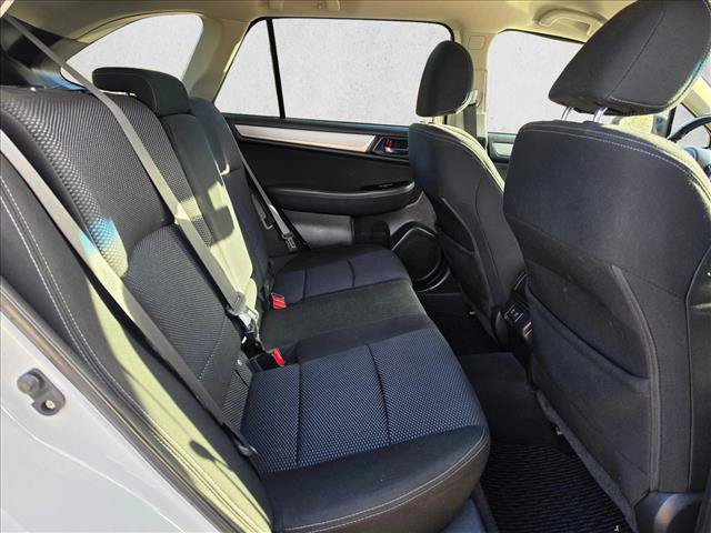 Used 2019 Subaru Outback 2.5i Premium AWD/4WD image 12