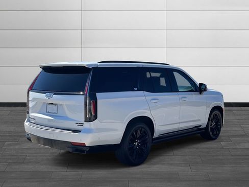 Used 2023 Cadillac Escalade Sport Platinum image 4