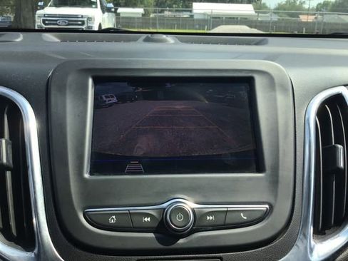 Used 2020 Chevrolet Equinox LT image 19