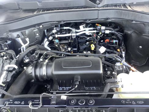 Used 2021 Ford Explorer XLT w/ Class III Trailer Tow Package image 9