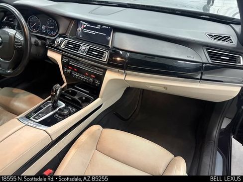 Used 2015 BMW 750Li RWD image 13