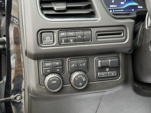 Used 2024 Chevrolet Tahoe RST w/ Luxury Package image 38