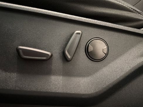 Used 2022 Ford F150 XLT w/ Equipment Group 302A High image 14