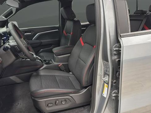 New 2026 Chevrolet Colorado Z71 w/ Technology Package image 9