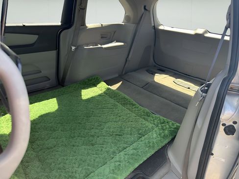 Used 2015 Honda Odyssey Touring Elite image 8