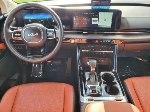 Used 2023 Kia Carnival SX image 22