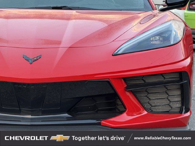 Used 2025 Chevrolet Corvette Stingray Coupe w/ 1LT RWD image 9