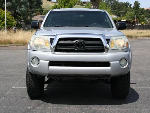 Used 2008 Toyota Tacoma PreRunner RWD image 3