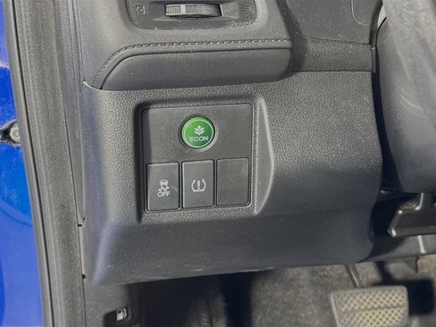 Certified 2018 Honda HR-V EX-L image 10