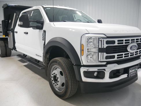 New 2026 Ford F550 4x4 Crew Cab image 11