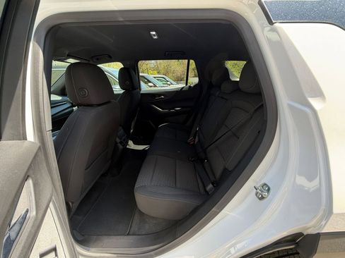 Used 2025 Chevrolet Equinox LT FWD image 27