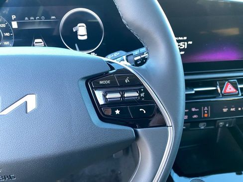 New 2025 Kia Niro Wind image 15