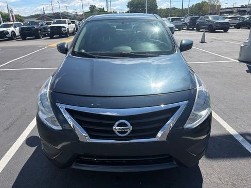 Used 2017 Nissan Versa SV FWD image 9