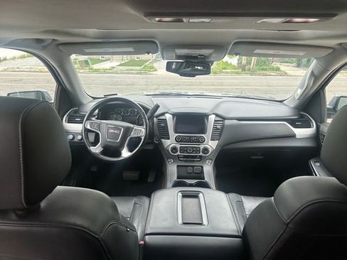 Used 2020 GMC Yukon XL SLT AWD/4WD image 6