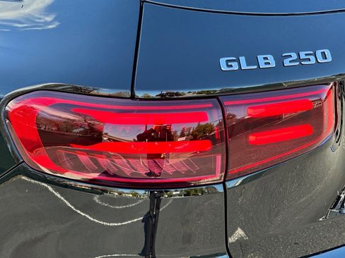 New 2026 Mercedes-Benz GLB 250 image 13
