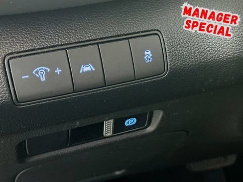 Used 2022 Hyundai Santa Fe SEL FWD image 11