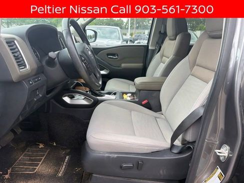 Used 2022 Nissan Frontier SV RWD image 10