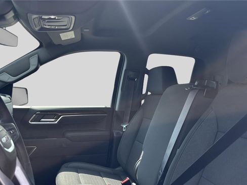 New 2026 GMC Sierra 1500 Elevation image 16