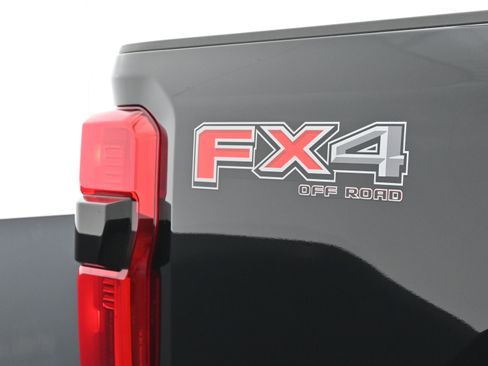 Used 2023 Ford F250 King Ranch w/ FX4 Off-Road Package image 49