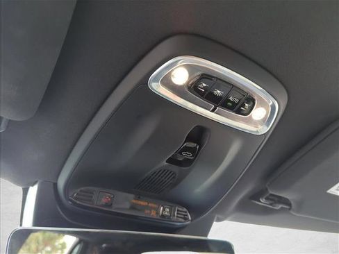 Used 2021 Volvo XC90 T8 R-Design w/ Advanced Package image 15