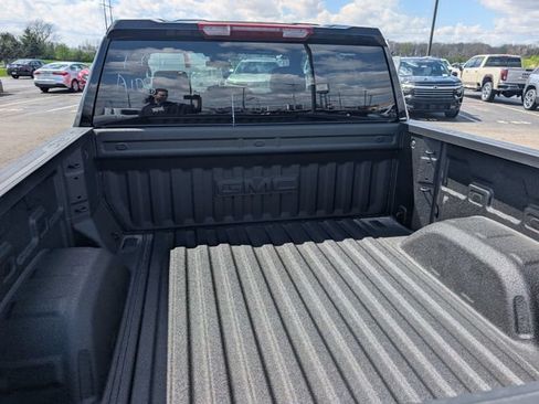 New 2026 GMC Sierra 1500 SLE AWD/4WD image 10