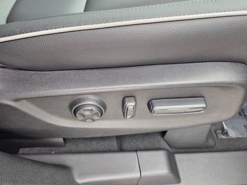 Used 2026 Honda Odyssey Touring image 19