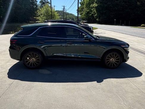 Used 2022 Genesis GV70 2.5T w/ Select Package AWD/4WD image 6