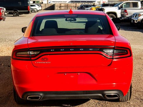 Used 2023 Dodge Charger SXT image 4