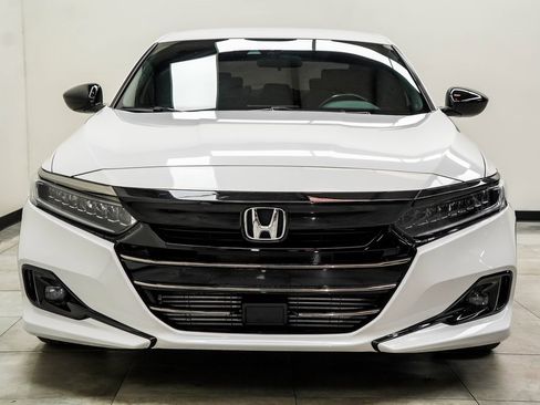 Used 2022 Honda Accord Sport image 7