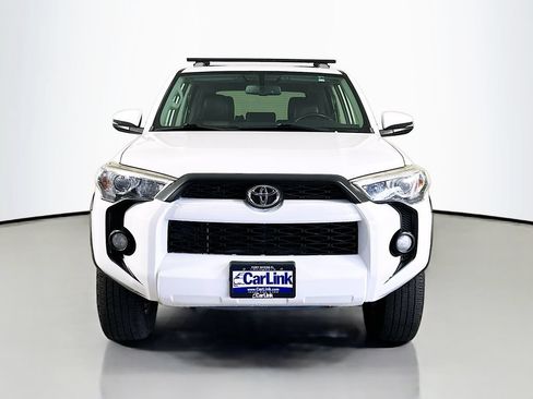 Used 2016 Toyota 4Runner SR5 Premium AWD/4WD image 2