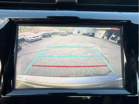 Used 2019 Toyota Camry LE image 20