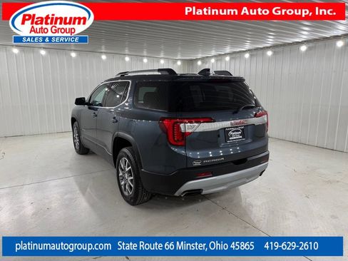 Used 2020 GMC Acadia SLT FWD image 3