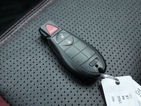 Used 2019 RAM 1500 Tradesman w/ Tradesman SXT Package image 32