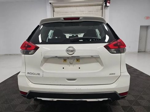 Used 2018 Nissan Rogue S AWD/4WD image 4