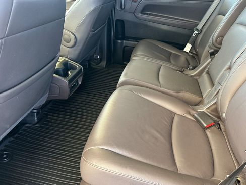 Certified 2024 Honda Odyssey Touring image 12