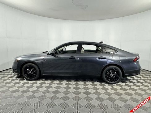 New 2025 Honda Accord SE image 4