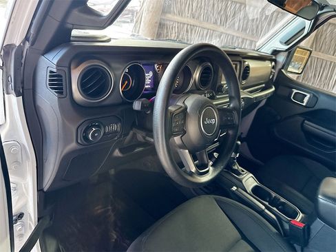 Used 2021 Jeep Wrangler Unlimited Willys image 10