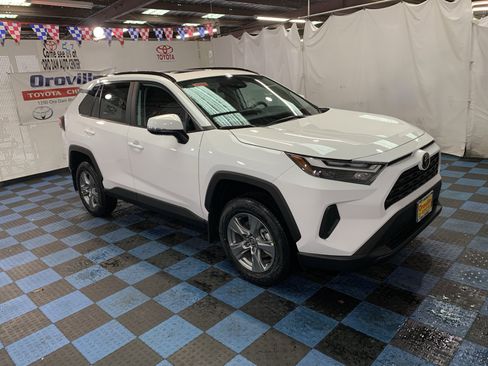 New 2025 Toyota RAV4 XLE w/ Convenience Package image 6