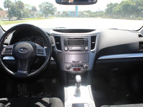 Used 2013 Subaru Outback 2.5i Premium w/ Popular Pkg 1B AWD/4WD image 11