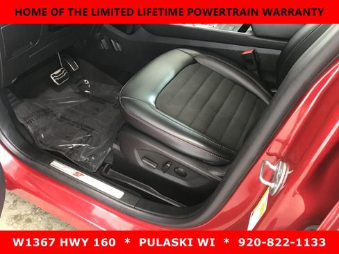 Used 2024 Ford Edge ST-Line AWD/4WD image 8