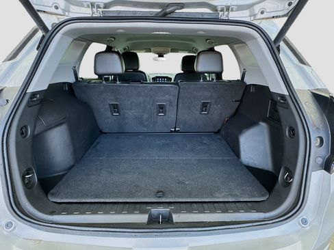 Used 2021 GMC Terrain SLT w/ Infotainment Package II FWD image 18