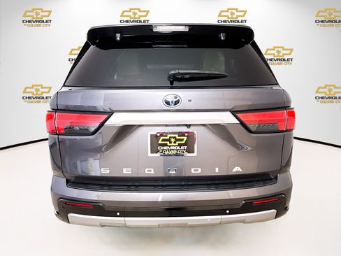 Used 2024 Toyota Sequoia Capstone AWD/4WD image 7