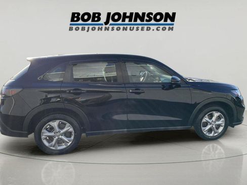 Used 2023 Honda HR-V LX image 2