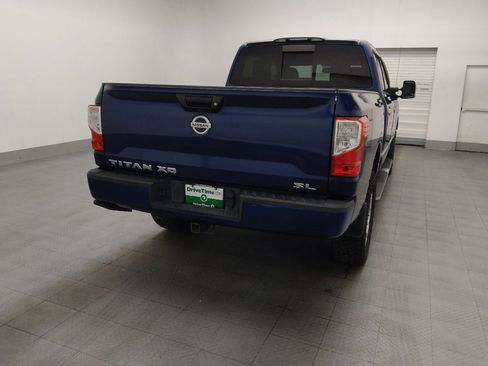 Used 2017 Nissan Titan SL RWD image 7