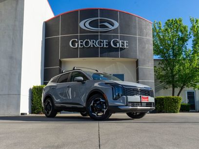 New 2026 Kia Sportage EX w/ EX Panorama Roof Package