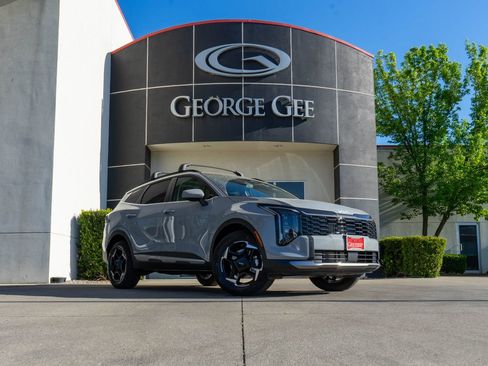 New 2026 Kia Sportage EX w/ EX Panorama Roof Package AWD/4WD image 1