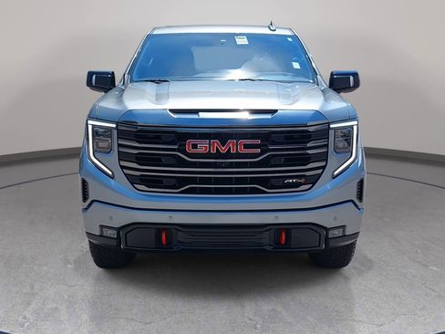 Used 2024 GMC Sierra 1500 AT4 w/ Technology Package AWD/4WD image 2